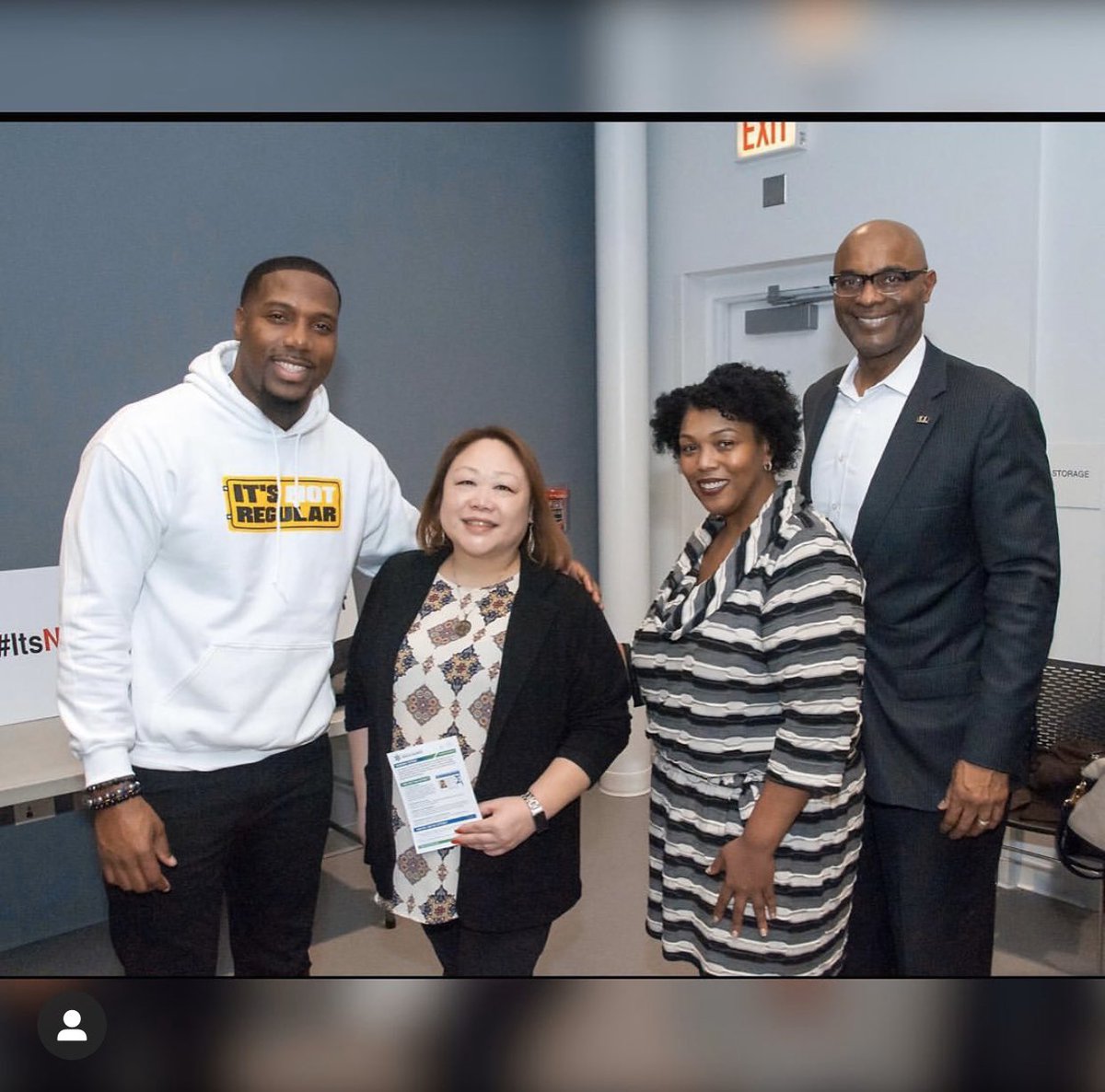 mbmhmc's tweet photo. Those who are with you during the storm will be your ambassadors in the sun. THANK YOU. Last night at Whitney Young Library we had over 60 active participants show up for a discussion around financial literacy. #itsnotregular https://t.co/8hiitHS3xp https://t.co/18J4jVJYuE