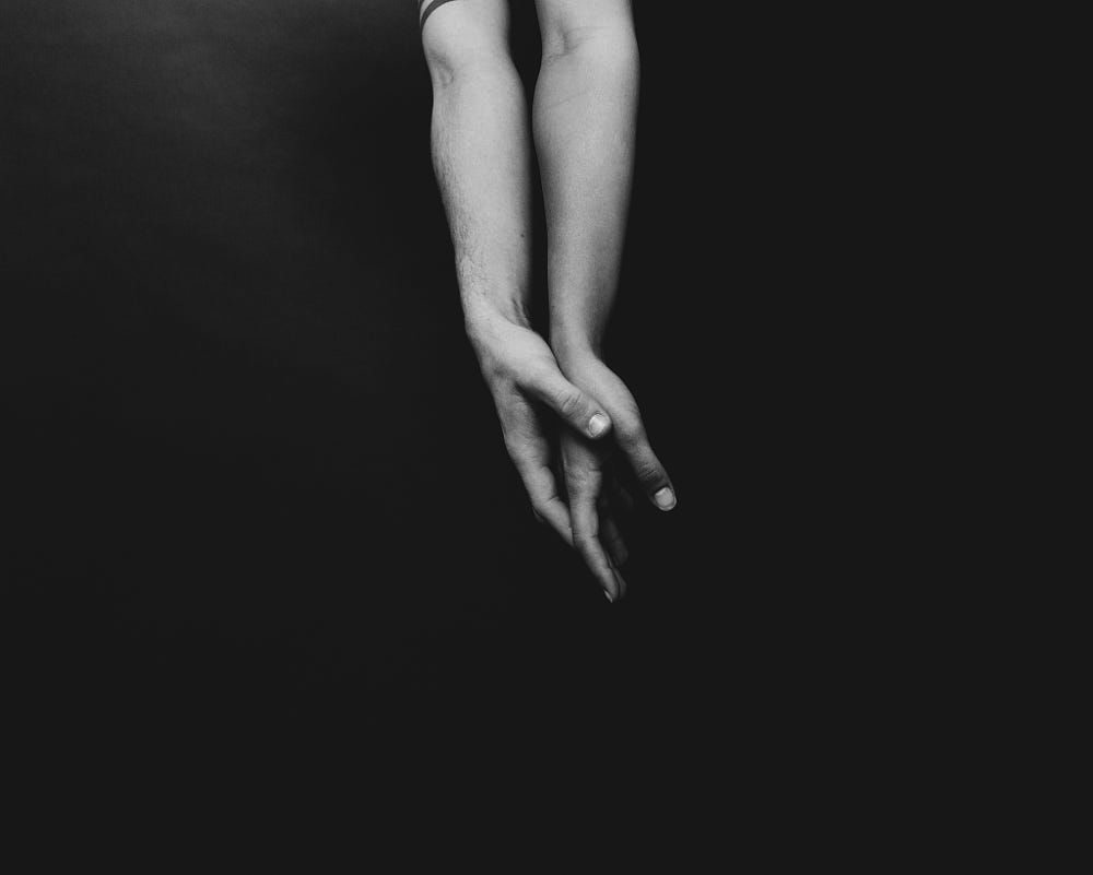 شَکول tweet media