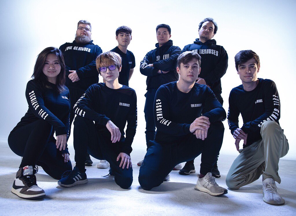 The entire EG squad members