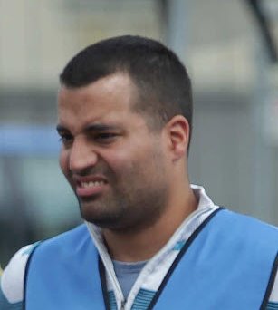 t4mike_berlin's tweet photo. 💥Aus Gründen!💥

auch in #Marzahn ist mit dem Faschisten Amin Khazaeli zu rechnen!

Sein Ziel ist es, Antifaschist*innen zu provozieren, um mit Hilfe der Bullen über Anzeigen an Eure Namen und Adressen zu kommen.

Geht vor den Bullen auf keine (!) Provokationen ein!

#b2501 https://t.co/YIDpDZVVln