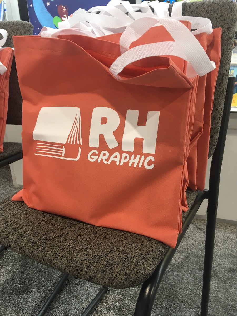 RHCBEducators's tweet image. Happy first day of ALA Midwinter, and happy launch to @RHKidsGraphic! Visit us at booth #1441 tonight to pick up this lovely tote and a copy of our inaugural title, THE RUNAWAY PRINCESS! #alamw20 #alamw2020