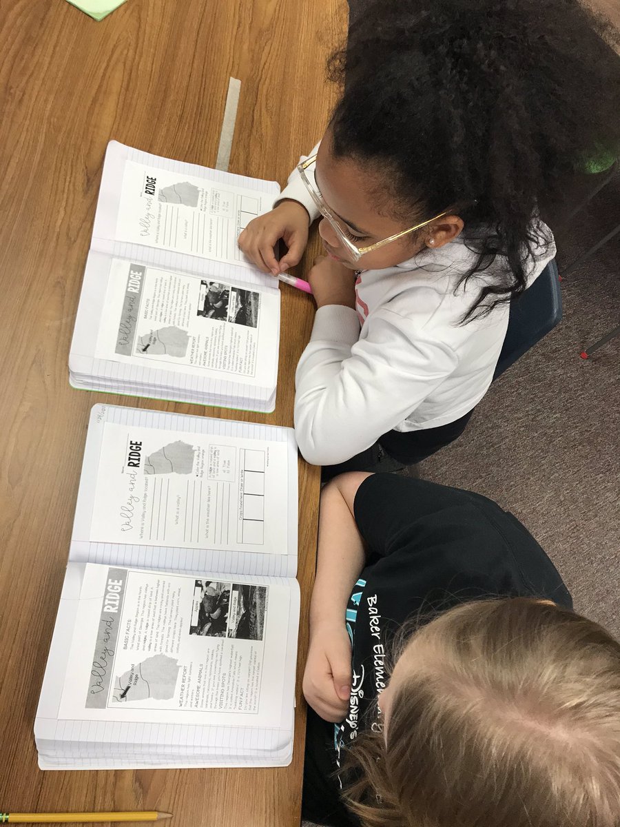 EmanuelTorralba's tweet image. Learning about the habitants across the 5 Georgia regions.   As we learned about Georgia, we reinforced explicit vs implicit answers by color coding our answers.   #ScienceELA @bakerelembears