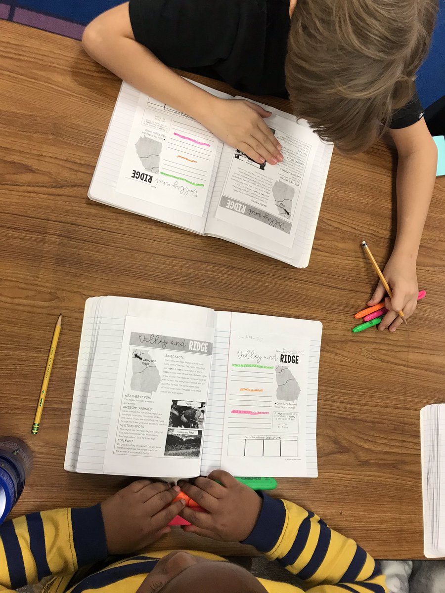 EmanuelTorralba's tweet image. Learning about the habitants across the 5 Georgia regions.   As we learned about Georgia, we reinforced explicit vs implicit answers by color coding our answers.   #ScienceELA @bakerelembears