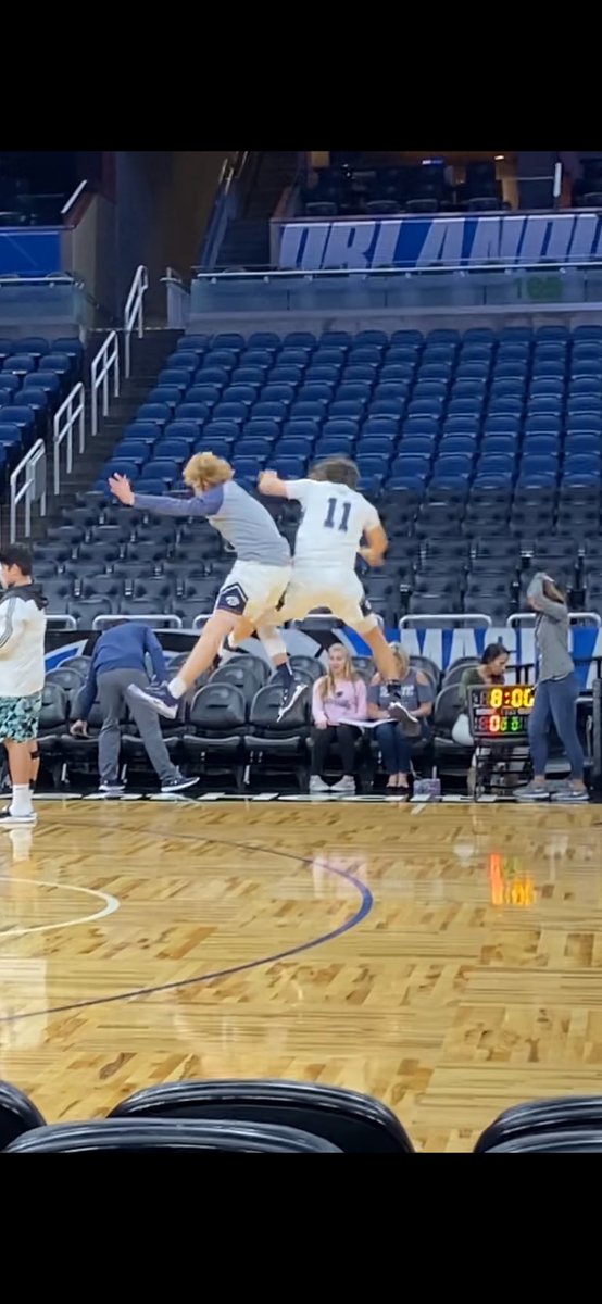 CarriNevad's tweet photo. #magicaboveall  #orlandomagic https://t.co/X7vbyYy6KT