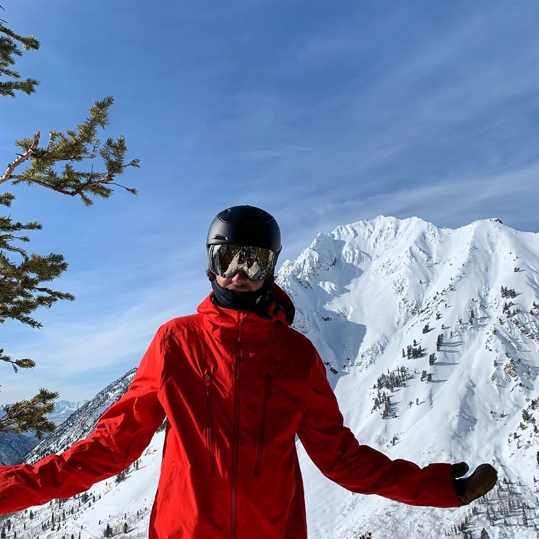 GiroSnowCO's tweet photo. Awesome views, big mountains, and snow. What else do you really need? Ok maybe deep snow. #girosnow #seevivid https://t.co/RnzfRWqJJX