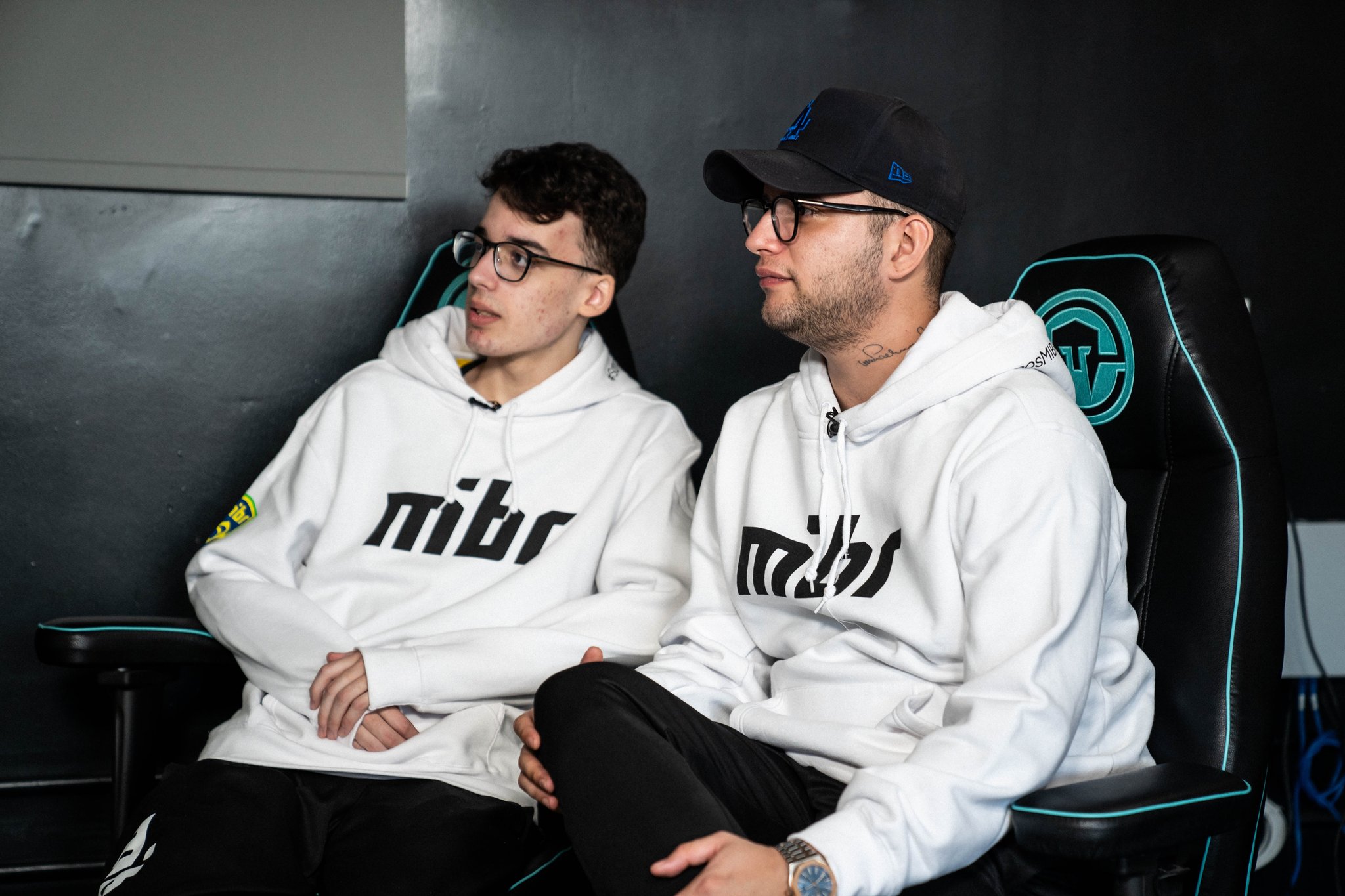 moletom da mibr