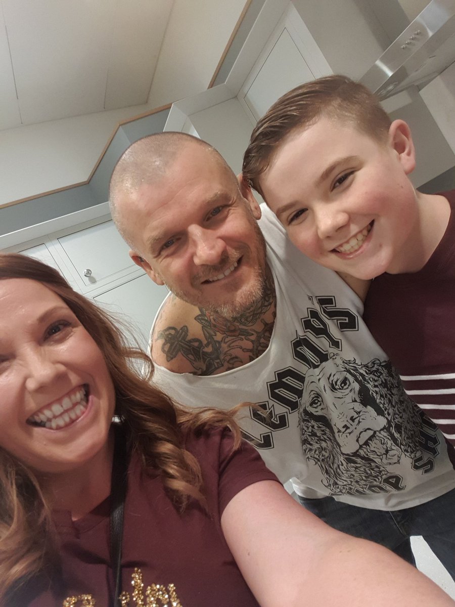 MrsChapman76's tweet photo. Dipping our toes into #vegan #plantbased #food for family meal times. Thanks to
@DirtyVeganTV @Tidy_Kitchen_Co for the tips, inspiration and humour 🌱#anotherbite #jlcardiff https://t.co/Azg1P8ybbB