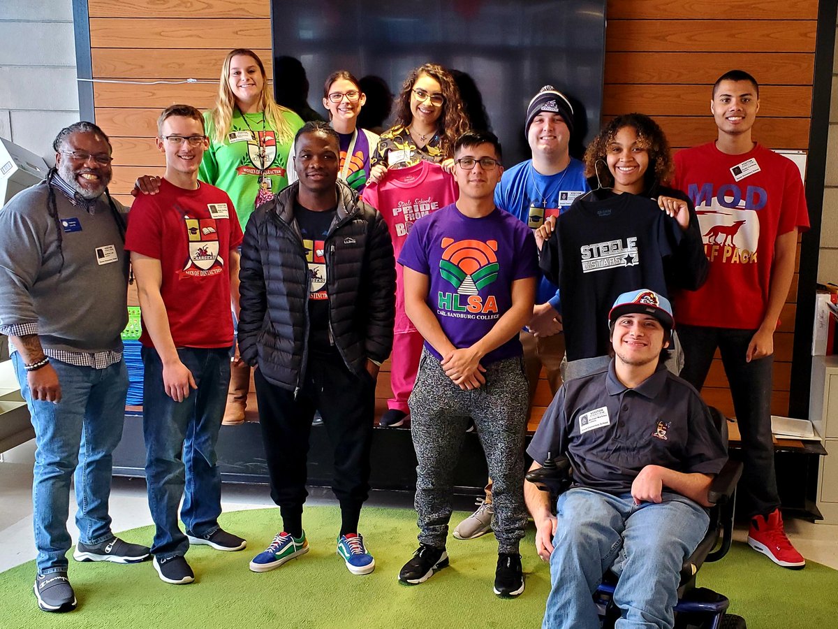 MOD_WOCSandburg's tweet photo. IMPACT and INSPIRE....
Lunchtime FUN at our home away from home!!!
#WeAreSteele!!! https://t.co/9yvv6BJW4F