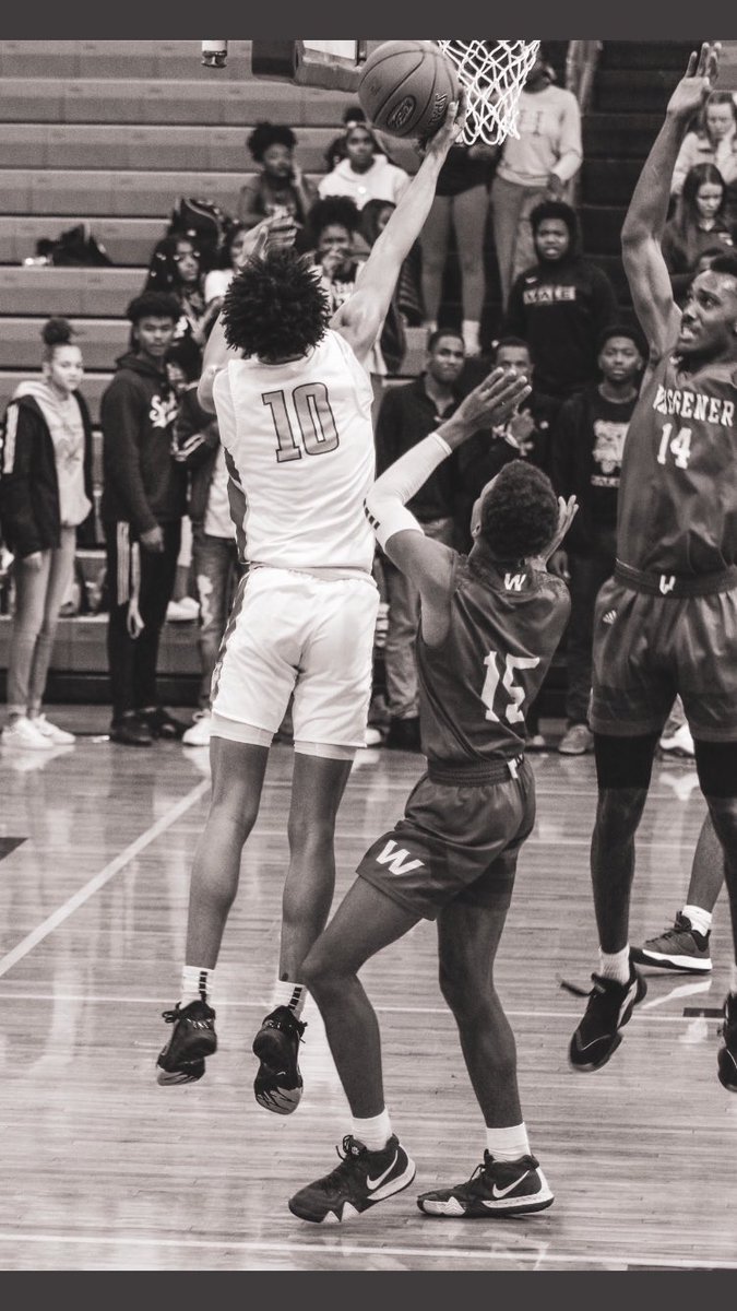 MaleHighBBall's tweet photo. “You have to work hard if you wanna compete...it’s like THAT! And that’s the way it is!!!” 😈🏆

#ForTheH #MarchTo2020 #LaFamilia #JustMakePlays #LevelUp https://t.co/f27SAsdeKd