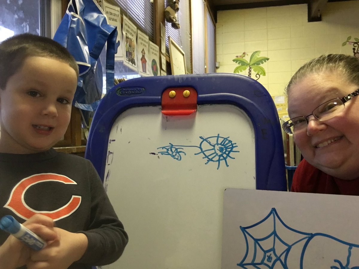 AvasmomJen's tweet photo. “I can draw that too!” Took my friend about 20 minutes and lots of looking back at my drawing but he did it! #persistence #scpsi #drawings #WaltersWonderfulWeb https://t.co/jFxb2Vzwae