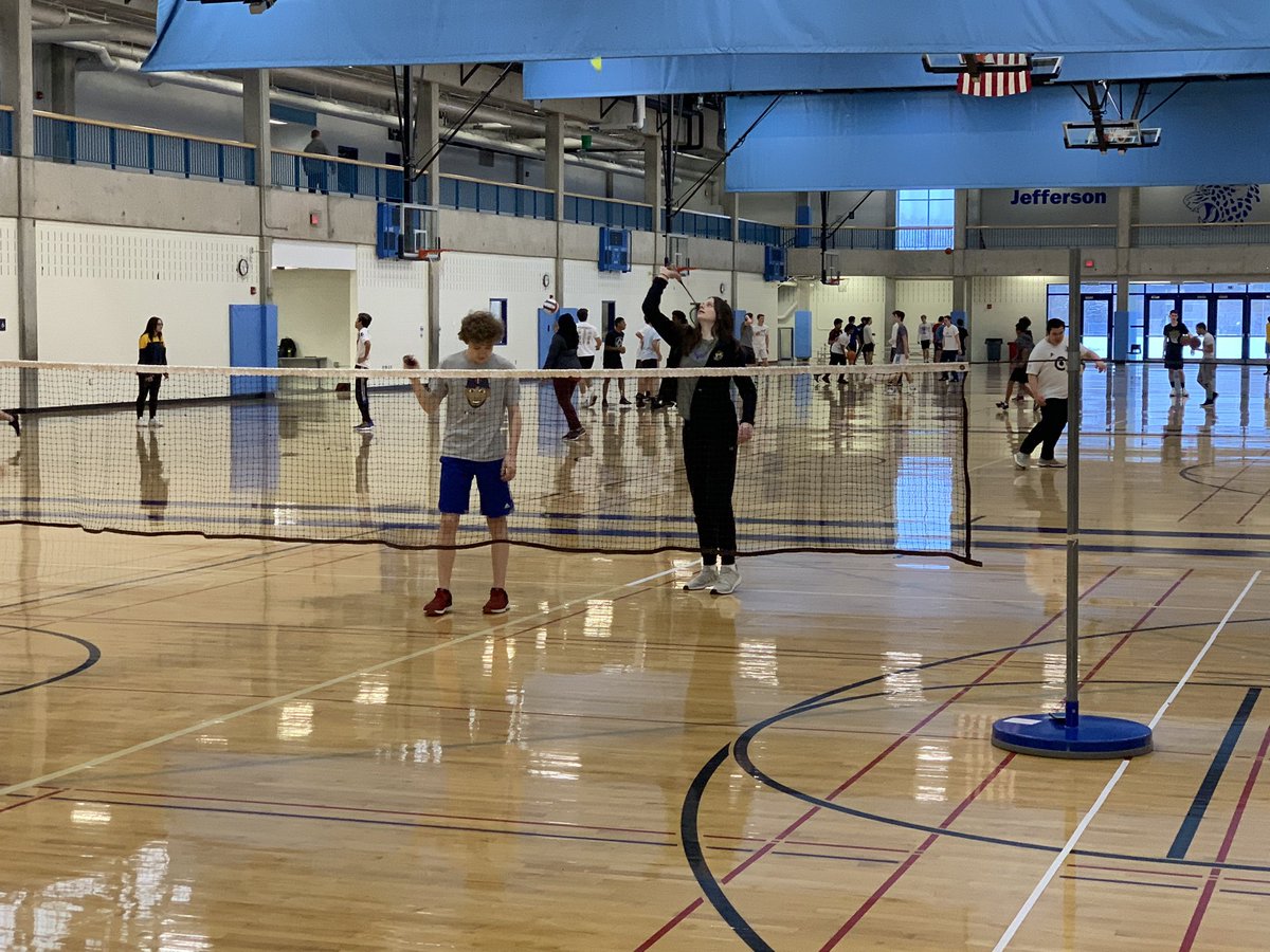 jhsphysed's tweet photo. Friday choice day...Jags still hard at work 💪🏽🏀🏸⚽️ 👟@jaysenanderson @District271 https://t.co/jzgBsyfJCV