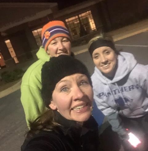 FiAGVL's tweet photo. Playdoh, Speedy Gonzales and Air Jordan were rockstars at #Trailblazer as they completed a full body ladder workout. Burpees, push-ups, plank Jack's, squats, mountain climbers, skaters, etc. This workout had it all. Extra Mile came out for the prerun. #fiastrong #bettertogether https://t.co/T21AbJIVKw