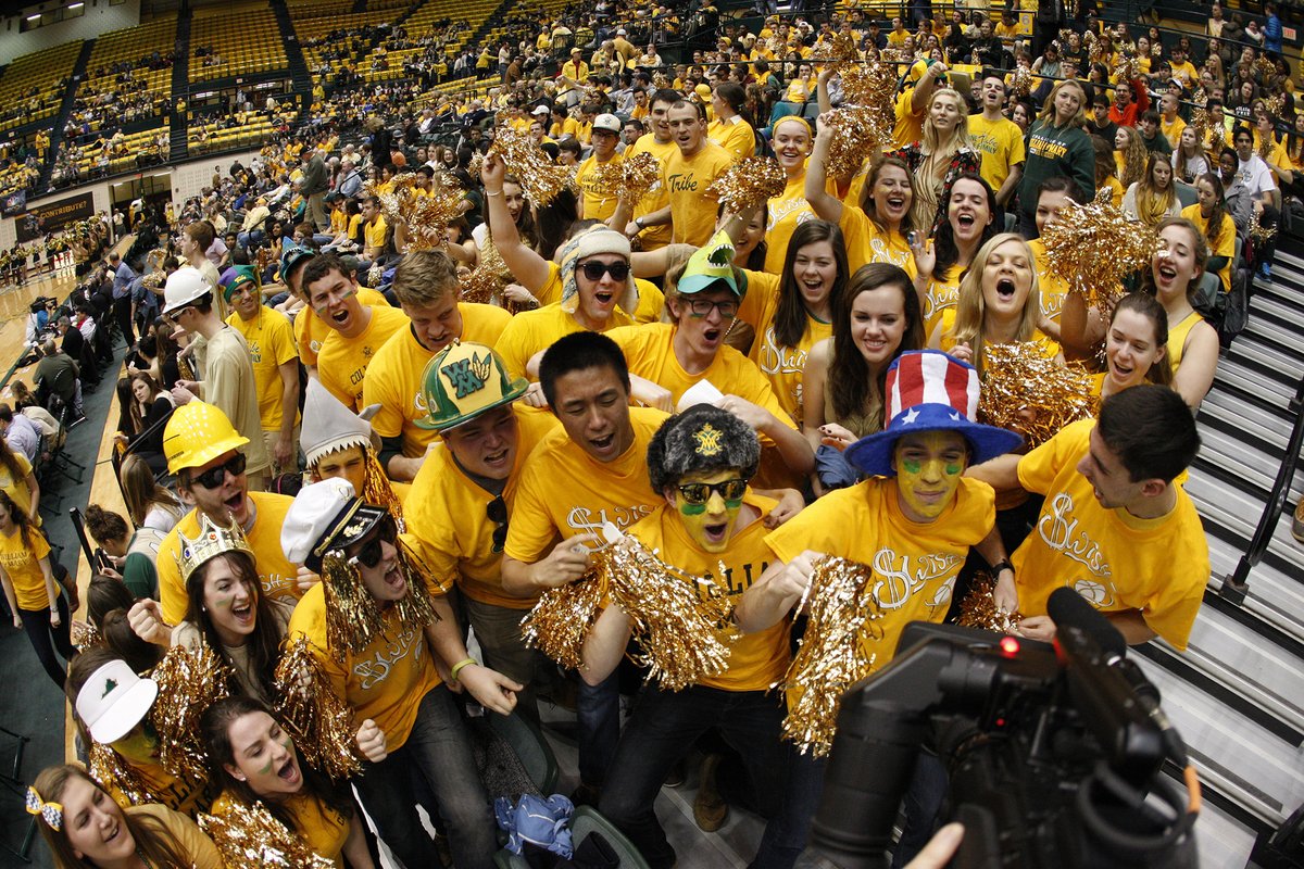 #FlashbackFriday to the inaugural #WMGoldRush Game on this day in 2015. 

ICYMI, <a href="/M3Thornton/">Marcus Thornton</a>'s jersey will be retired at this year's event

📰  bit.ly/2Rp4nqi

Gold Rush Info ➡️ bit.ly/36lGoMV

#GoTribe | #OurStateOurTribe