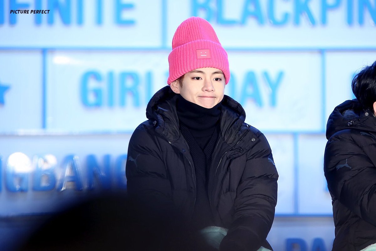 뷔슈 Pics (@rolxgucci) on Twitter photo 