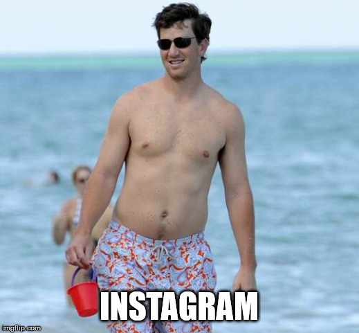 AndyMSFW's tweet photo. In honor of a halfway decent career.  #Eli4ever https://t.co/wjfE1unUVe