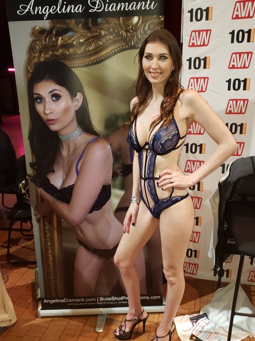 3rd day @AEexpo https://t.co/5Bts5tmOH9<a class="tags" href="/tag/aeexpo">@aeexpo</a>