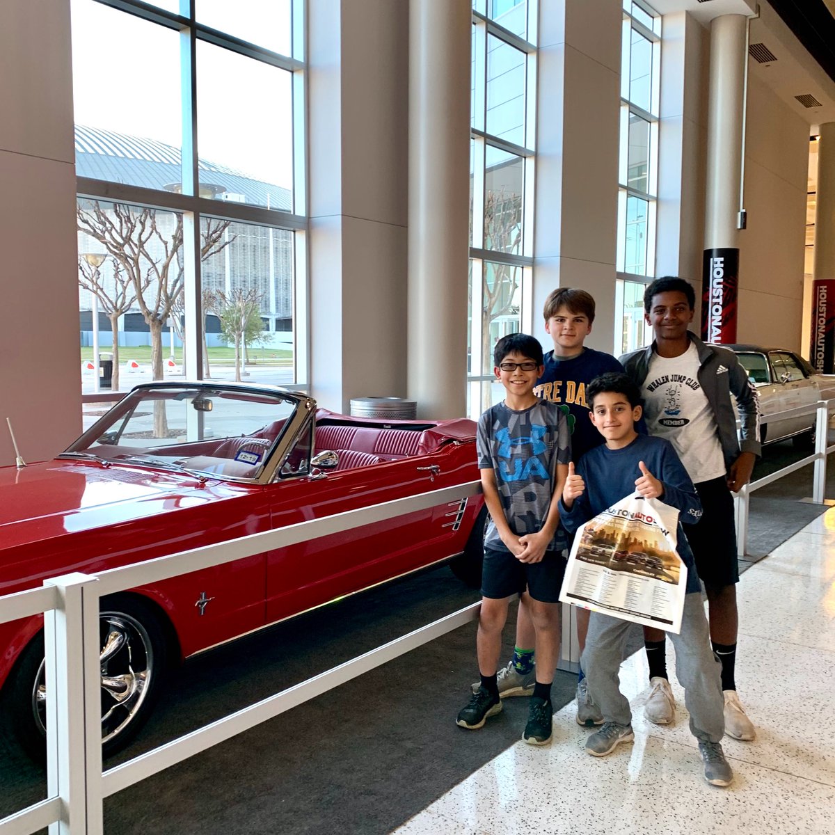 HoustonAutoShow's tweet photo. Nothing beats bonding with your closest friends over a shared love of classic cars! 😎 #houstonautoshow #nrgcenter #nrgpark #classiccars #houston https://t.co/dokqrxD8cK