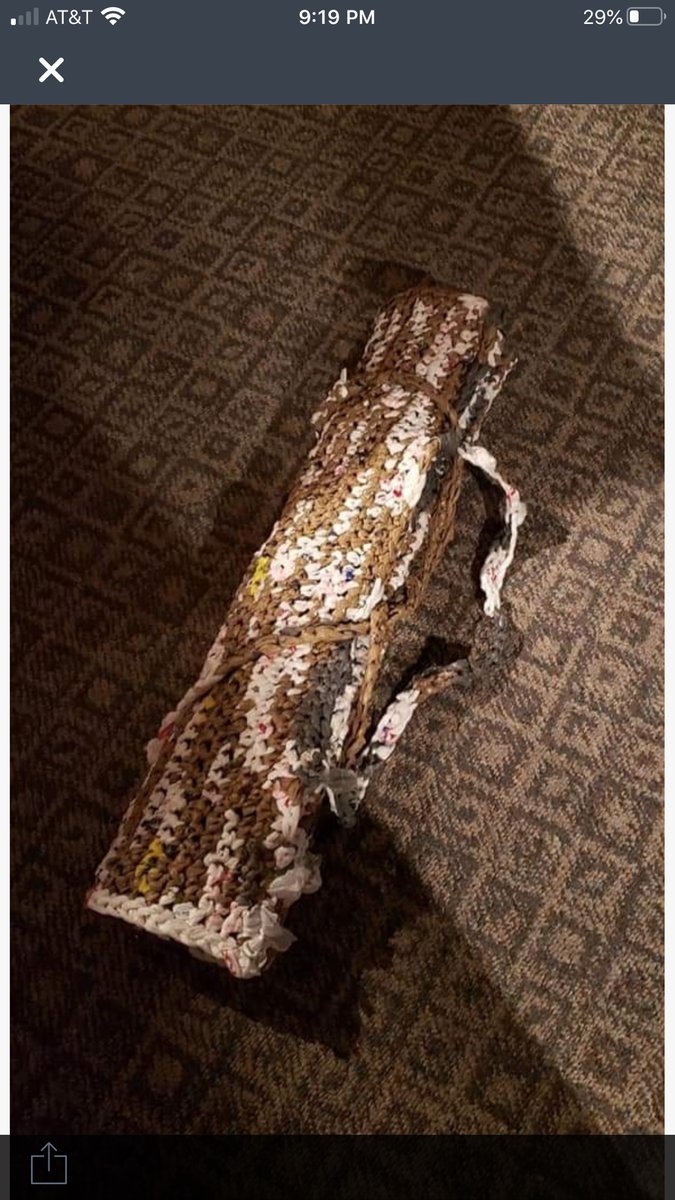 fesklabunde's tweet photo. 500 plastic bags make 1 mat https://t.co/OMcsI5BEVf