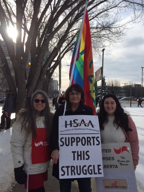 HSAAlberta's tweet photo. #HSAA member @vonnerful attended the @UnitedNurses rally at the U of A Hospital.  January 24, 2020 https://t.co/Io81bORObO