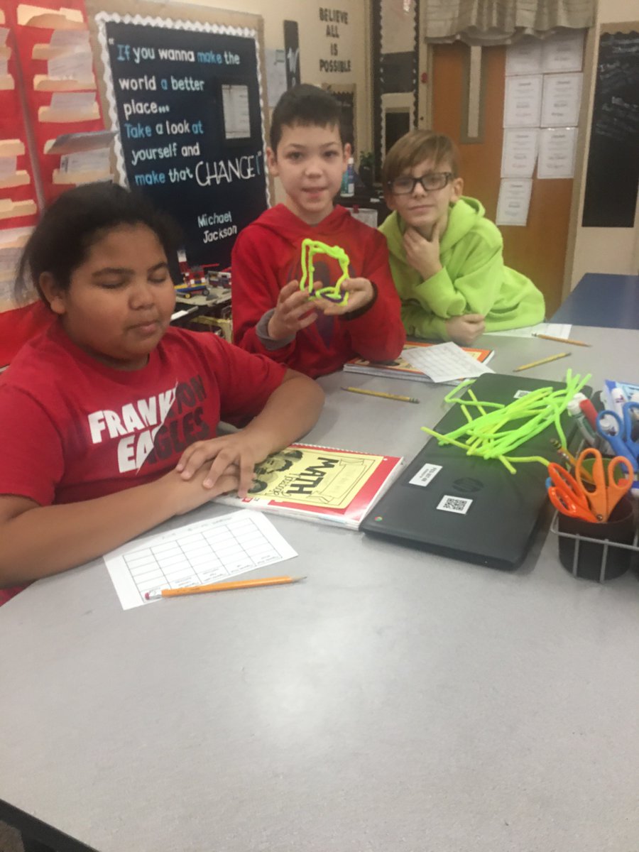 fesklabunde's tweet photo. Exploring 3-D shapes #feseagles https://t.co/6doRrW2jVj