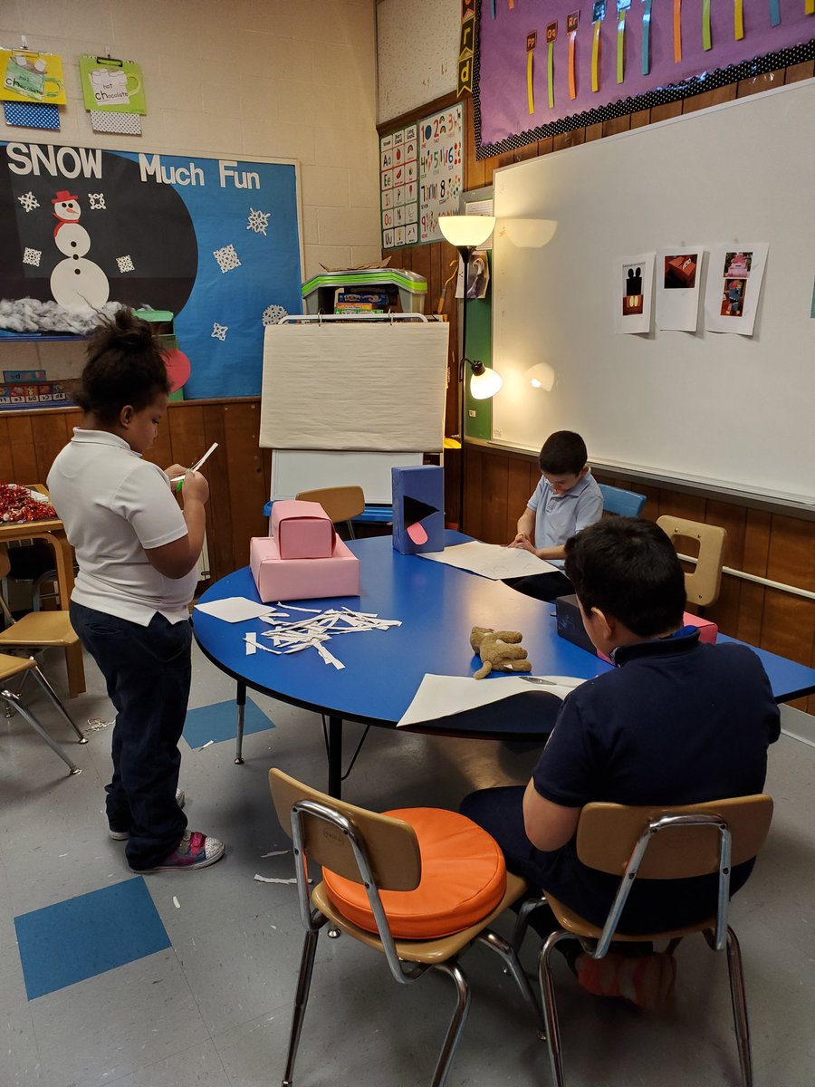 schafferrrr's tweet photo. Students have been busy from start to finish doing their individual Valentine boxes, they always ❤ this project. From researching to step by step tasks they chose how they want it to go! Thank you for all the shoe box donations!

#asdcommittedtoexcellence 
@asdcentral https://t.co/TtQ9x5gMYd