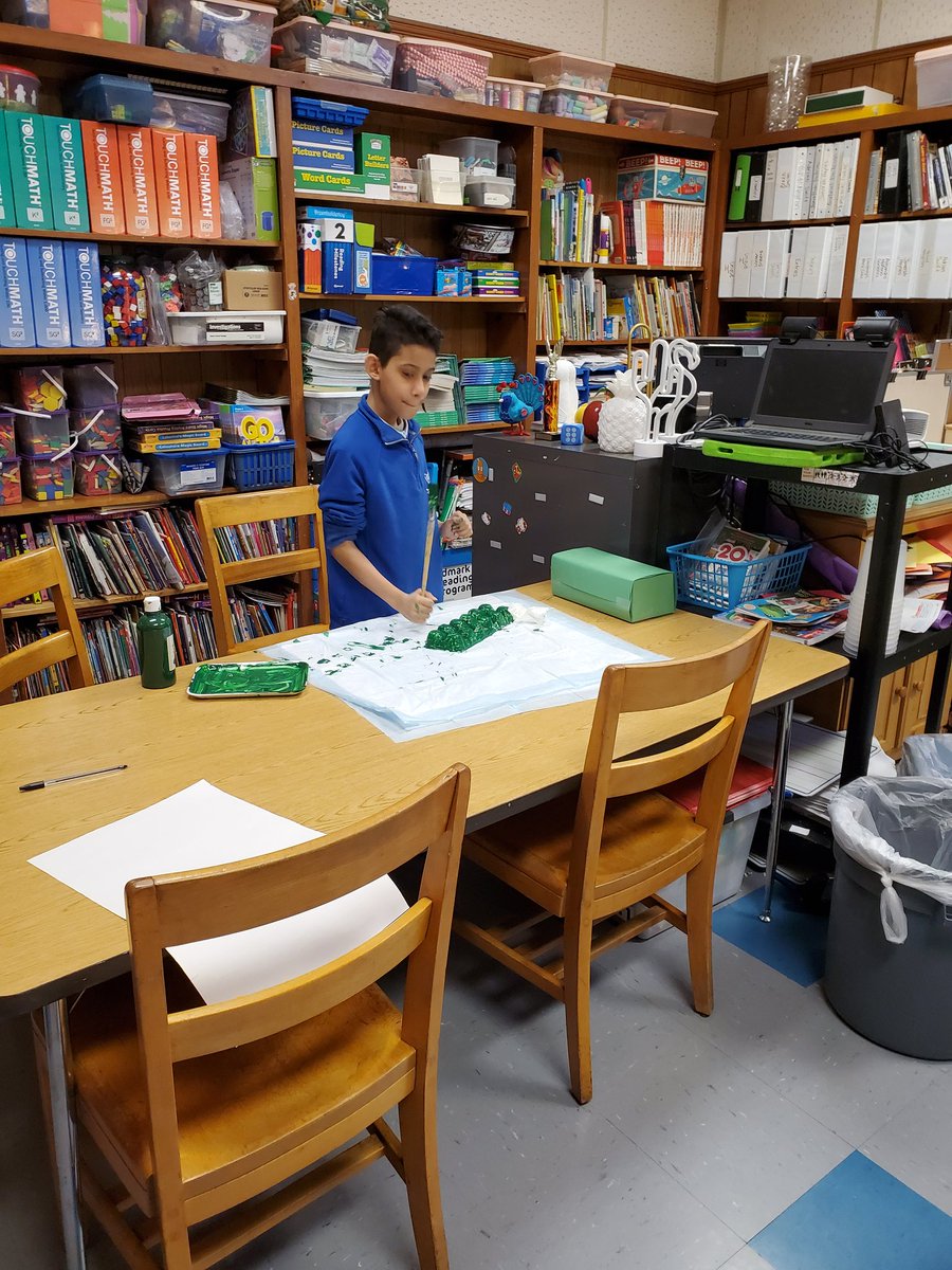 schafferrrr's tweet photo. Students have been busy from start to finish doing their individual Valentine boxes, they always ❤ this project. From researching to step by step tasks they chose how they want it to go! Thank you for all the shoe box donations!

#asdcommittedtoexcellence 
@asdcentral https://t.co/TtQ9x5gMYd