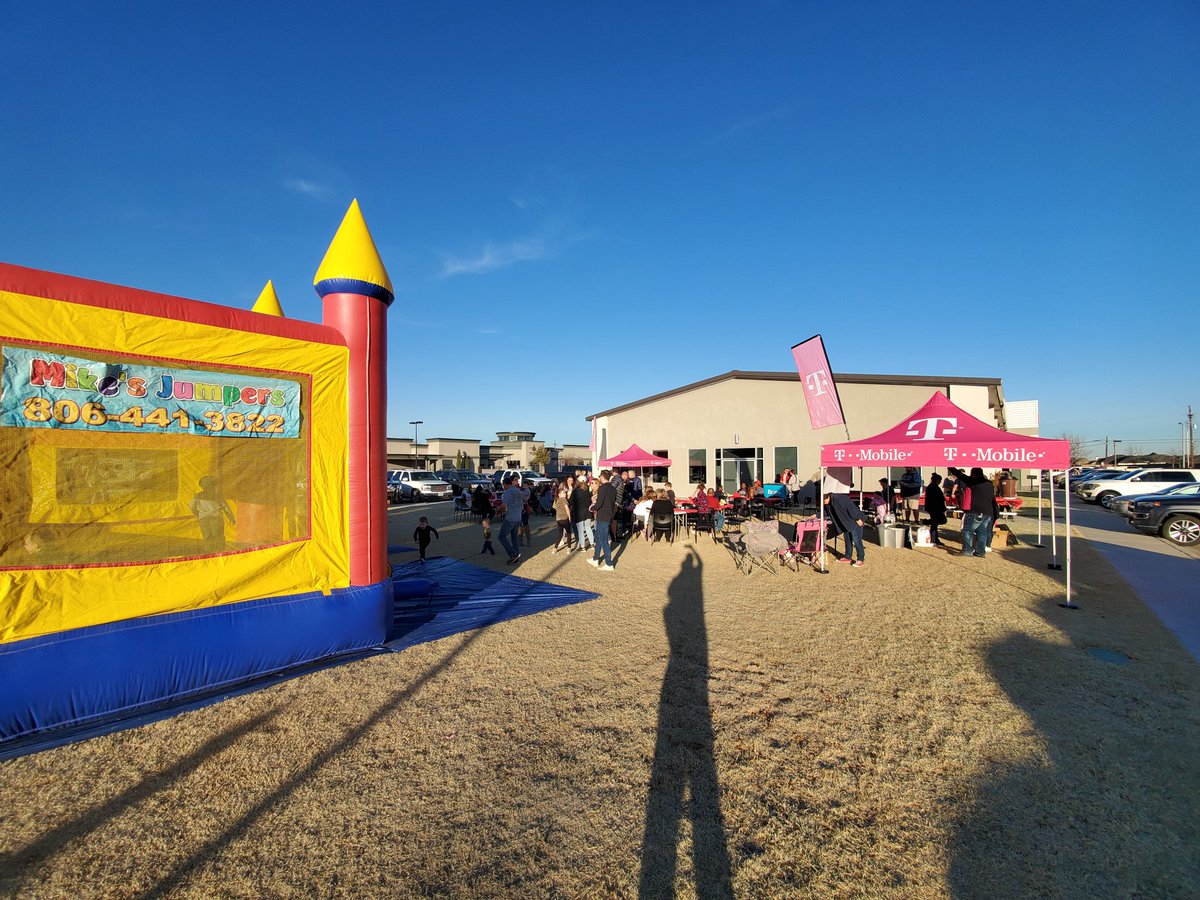 ChrisCarson81's tweet image. Such a great give back. First responder appreciation event in partnership with KW. #firstonscene