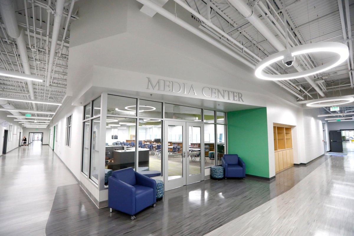 KeithBudlong's tweet photo. Innovation, technology, and education come together to encourage project-based learning!  Follow the link below to see more #21stcenturylearning news photos from this new 
@fisherarnold school design in #MEMPHIS 
https://t.co/hCEiClMCgx https://t.co/SVoaNRXIXg