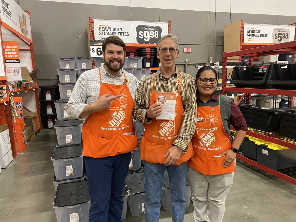 Recognizing Tom “Tommy Totes”  Fredrickson for driving sell through on the winter storeage event!