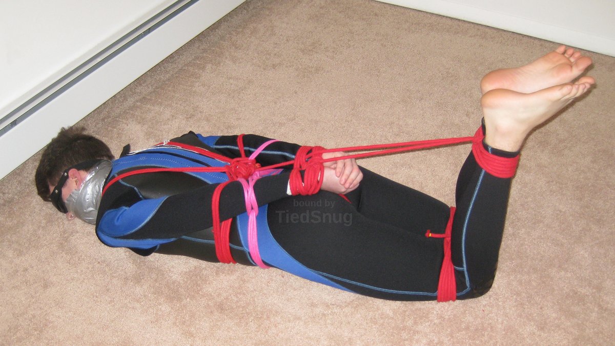 tiedsnug's tweet photo. Wetsuit hogtie. 2020-01. https://t.co/SJTOda9B7N