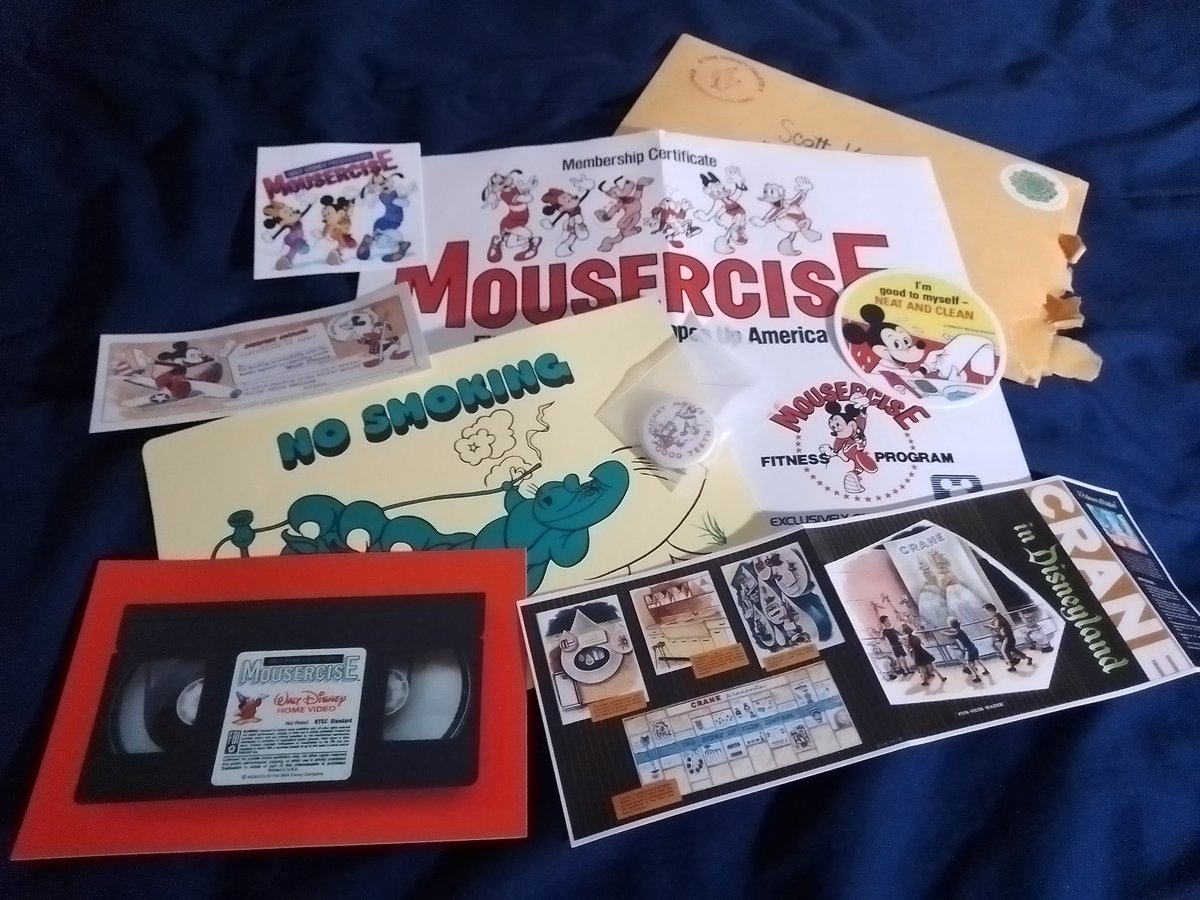 ScottKumka's tweet photo. I love getting magic in the mail, especially when I've been feeling kind of down tonight. Let's all take a page from @TheDisneyDelete and go out and Mousersize. #Disney #Mousercise #DisneyFunPack #BathroomOfTheFuture #NeatAndClean https://t.co/0MI5s7HEl7