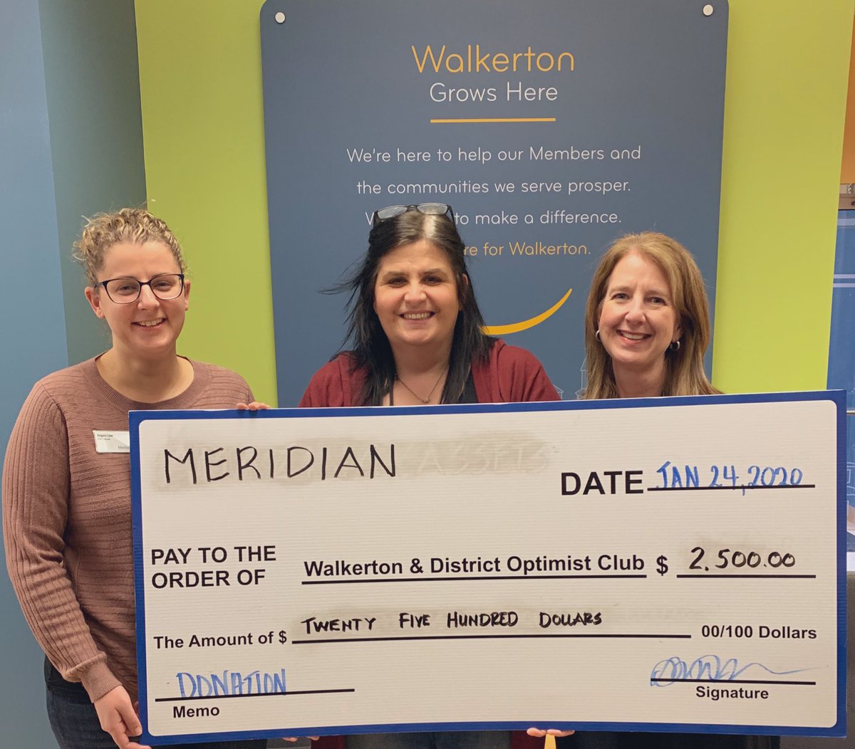 angelaelow's tweet photo. Proud to donate to such a great group Walkerton &amp; District Optimist Club for the New Accessible Park #walkerton @MeridianCU https://t.co/xUZH2mf0oh