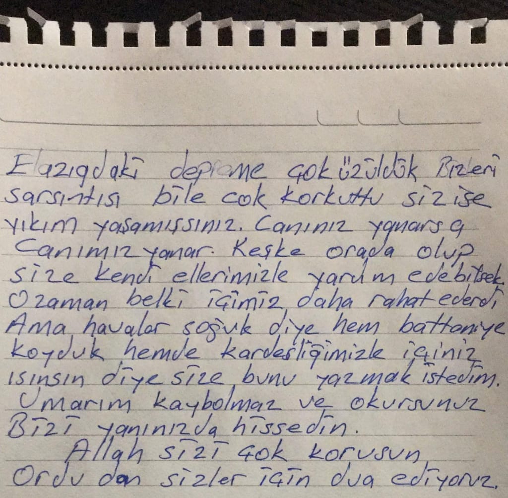 Ordu Büyükşehir Belediyesi’nin yaptığı yardım kampanyasında poşetin içinden çıkan bir yazı... 

Birlikte bütün bu felaketlerin üstesinden geleceğiz... 
#Elazığ #Malatya #Deprem