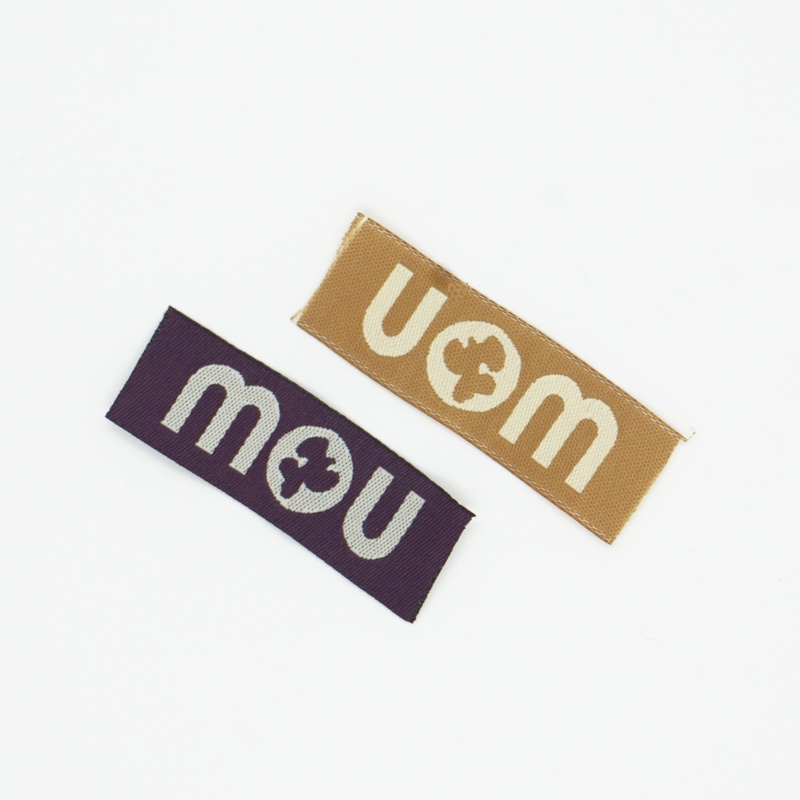 XinchengJeans's tweet image. embroidered name patches is reliable in quality. #embroiderednamepatches #papergiftbags #clothingswingtags