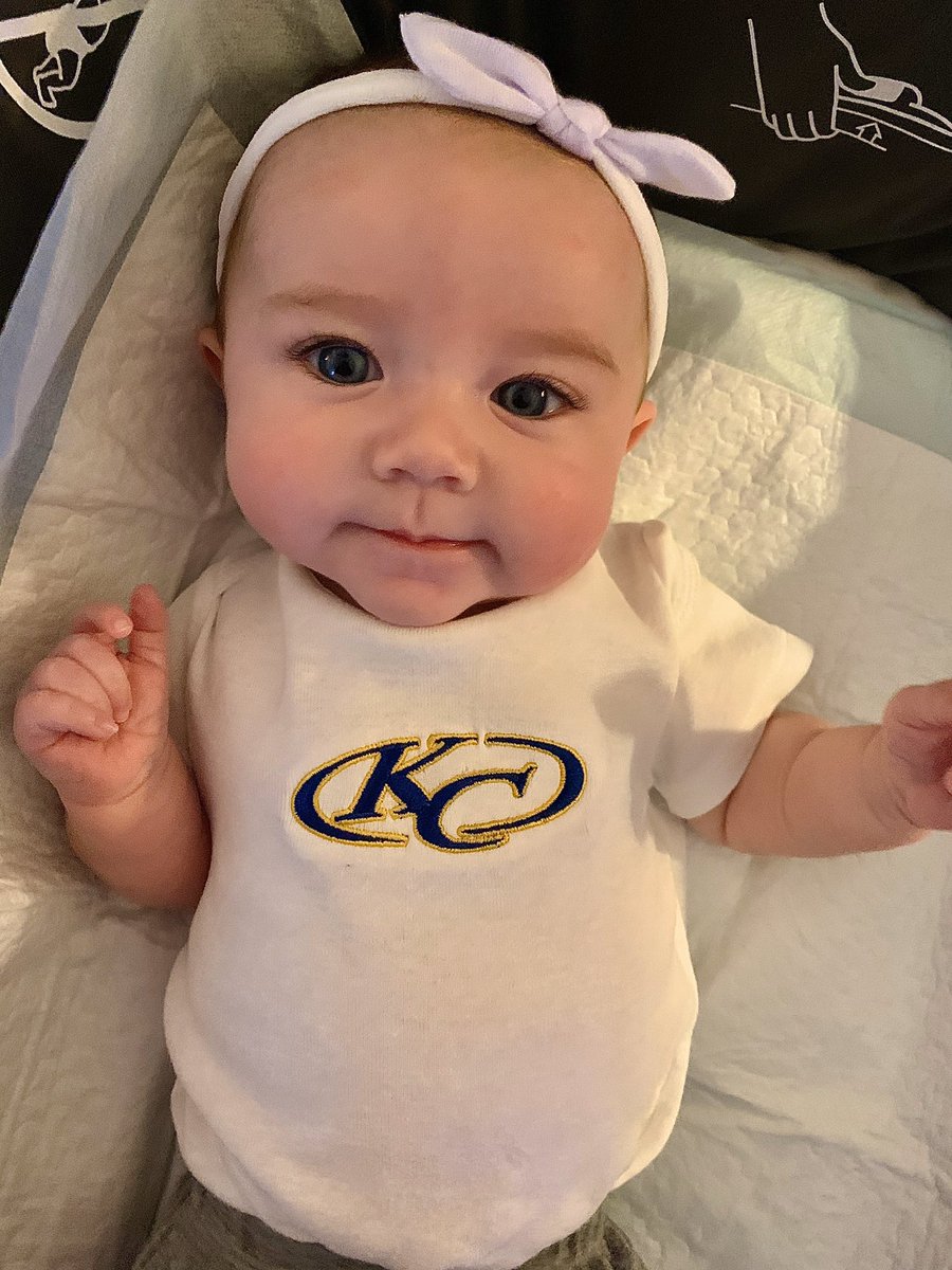 BHenry2020's tweet photo. Ready for our very first @KCBASKETBALL game tonight! GO KC! #crewbaby #FAMILY @KCHStigers @KleinCollins @KCCollins_Crew https://t.co/gyTDMUOL3U