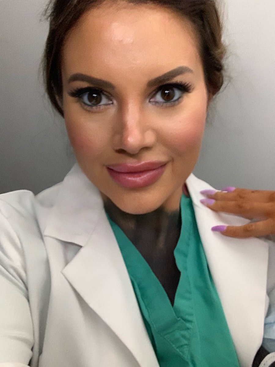 MeghanMartinez0's tweet photo. #BTS #setlifeselfie #bodymakeup #nurse #Fang #actress #model #singer #dancer #latina ๐ฌ๐๐ป๐ https://t.co/Ize0pS0ABO