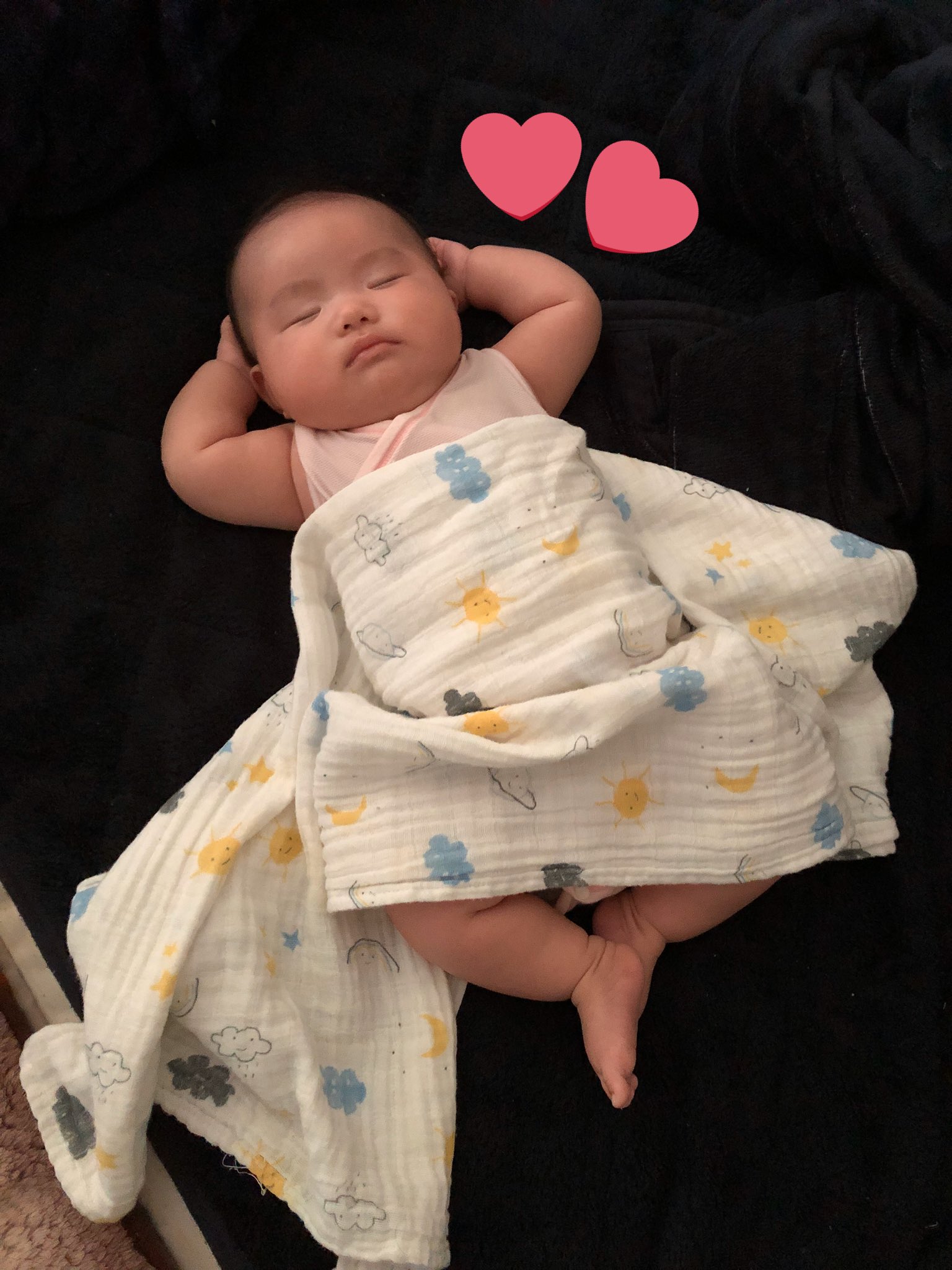 Kana 育児衝撃画像 生後3ヶ月頃に正体現したんだけど 人生3周目のおじさんかな ちゃっかり足まで組んで 寝起きの 伸びも凄い T Co Iqhrrpjxyl Twitter Kana 育児衝撃画像 生後3ヶ月頃に正体現したんだけど 人生3周目のおじさんかな ちゃっかり足まで組んで 寝起きの 伸びも凄い T Co Iqhrrpjxyl Twitter