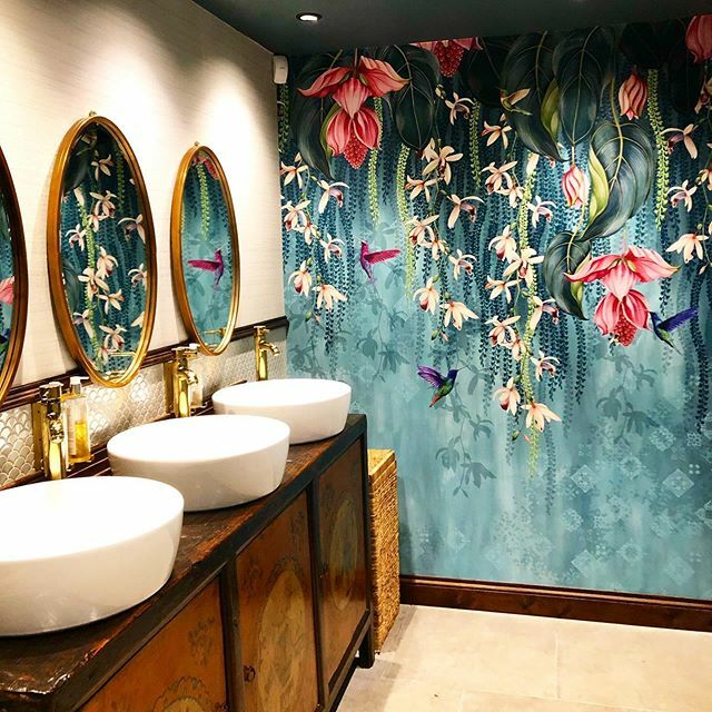 I’m not usually one for taking photos of bathrooms but could you blame me for taking this one? 😍
*
*
*
*
#bathroom
#restaurantbathroom 
#weblognorth 
#restroom
#ladies
#luban
#lubanliverpool
#interiors
#interiordesign
#design
#decor
#interiorlovers
#… ift.tt/36oS3KT
