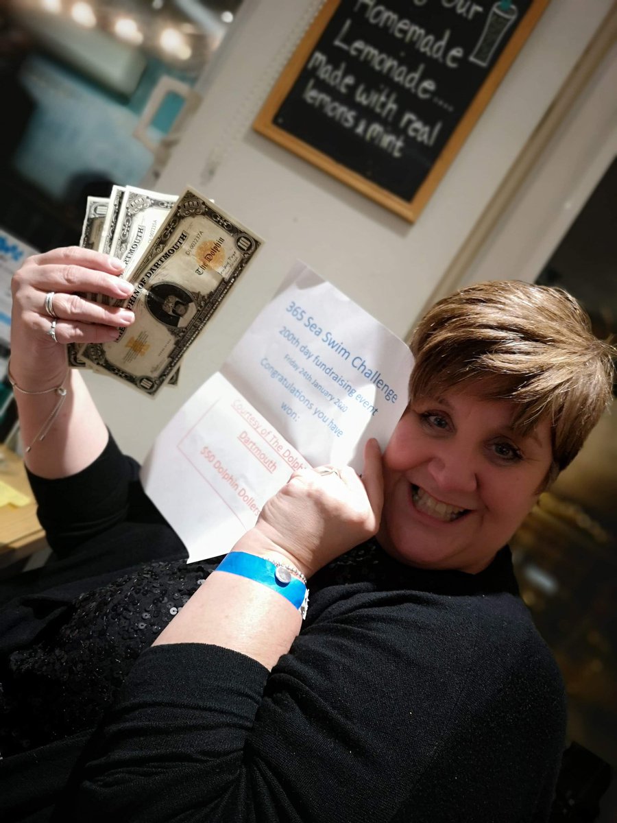 Vixbrix's tweet photo. Fab night at #fundraiser for @shoalstonepool & the #sealproject ! Little miss nearly 8 had a blast & is now finally in bed ! Fab laugh with @Miche581 @cthomassinger & friends ! #rolo #rose #wouldyougiveyourlastroloaway https://t.co/FAixaD5xnL