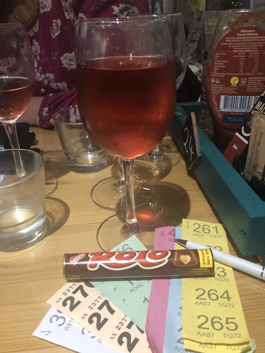 Vixbrix's tweet photo. Fab night at #fundraiser for @shoalstonepool & the #sealproject ! Little miss nearly 8 had a blast & is now finally in bed ! Fab laugh with @Miche581 @cthomassinger & friends ! #rolo #rose #wouldyougiveyourlastroloaway https://t.co/FAixaD5xnL