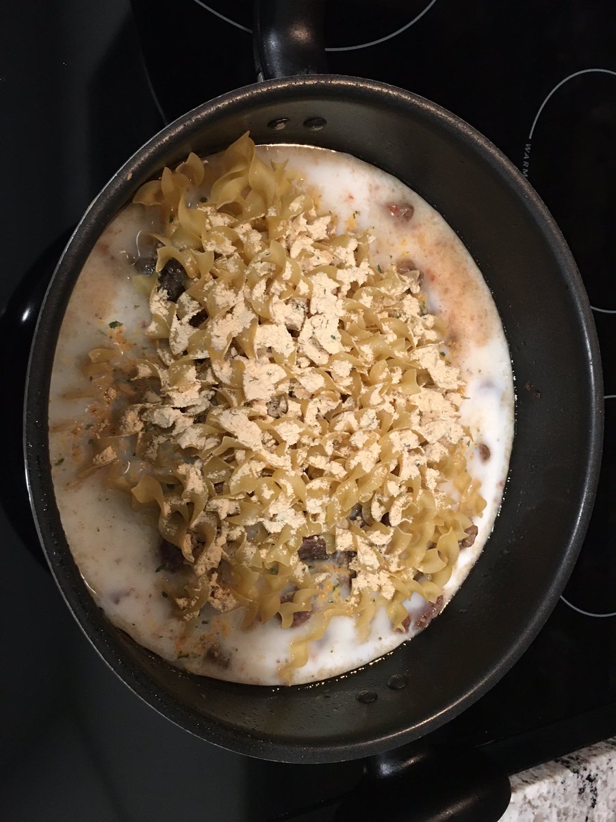 FHSCoachHump's tweet photo. Just a little beef stroganoff to get the weekend started. https://t.co/9uks6M1shn
