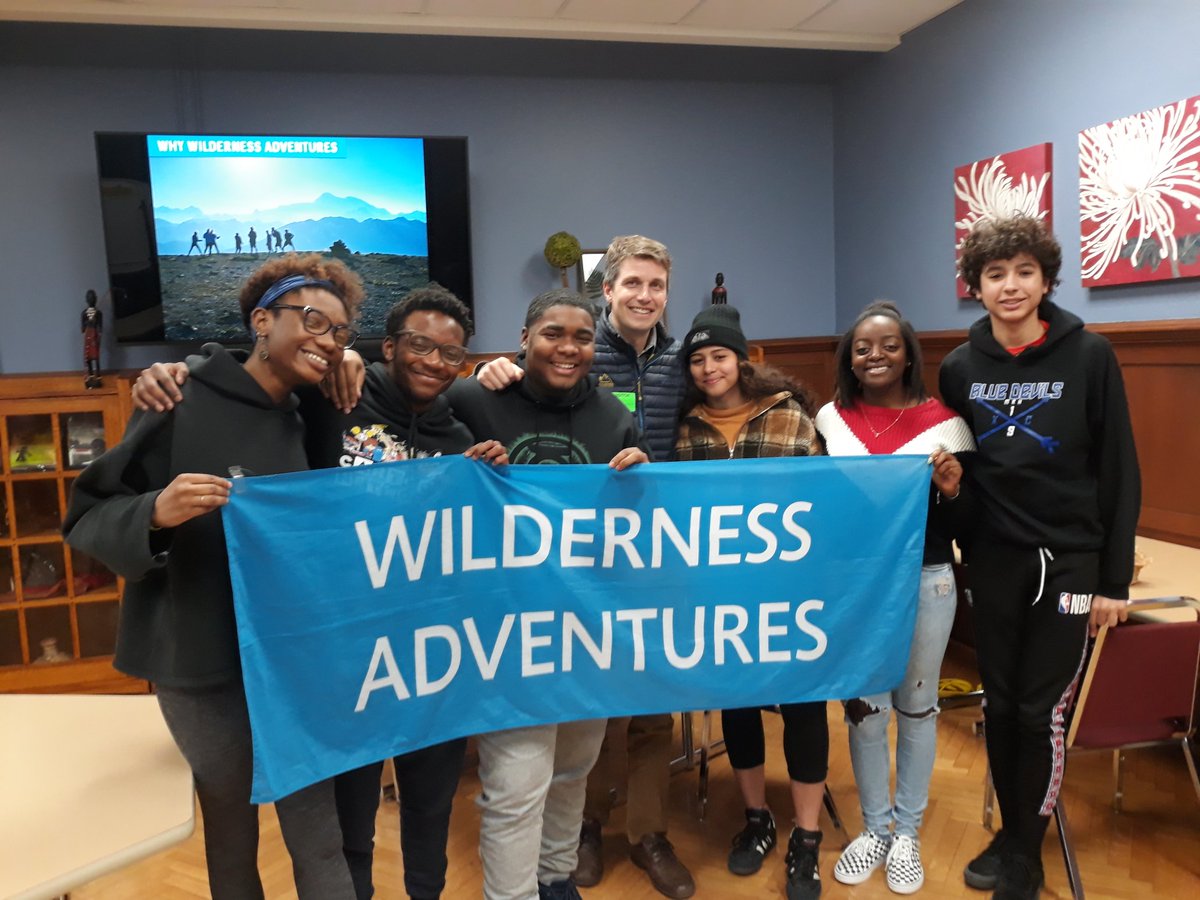 mrhhighschool's tweet photo. Thx Tom Holland @WAsummers for giving our students an incredible experience! https://t.co/0LCX5rO1go