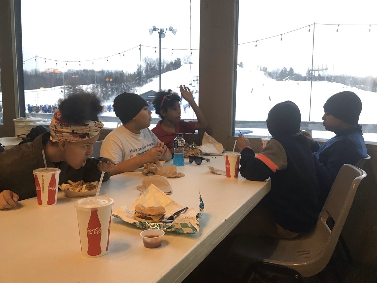GrandRapidsPD's tweet photo. Yesterday, Ofc. Learned brought a group of youngsters from the @BGCGrandRapids to the @cannonsburgski for some wintertime fun. We hear they shredded some pretty wicked gnar. @shaunwhite would definitely be impressed!πβοΈ #GRCommunityForce https://t.co/1LXrfSy3rN