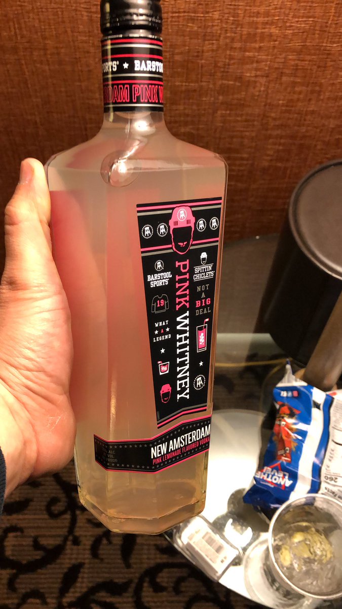 BigCountry7914's tweet photo. Bought some #pinkwhitneys for the pond hockey tournaments looking more like @ryanwhitney6 !!! @spittinchiclets @BizNasty2point0 @MikeGrinnell_ @RearAdBsBlog https://t.co/VAmlgxRgQg