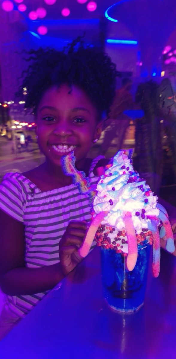 vanillevibess's tweet image. #Snowopolis in #LongBeach #California with my Princess💕