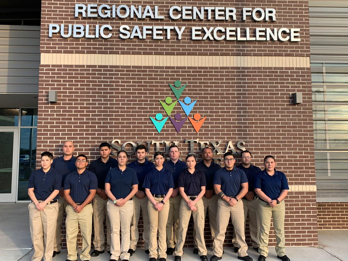 STCPoliceAcadmy's tweet photo. A pic of our part-time academy which began this past Monday. Part-time students attend class Monday through Friday from 5:30pm to 9:30pm.  Welcome 21st Academy! https://t.co/e5GnpGWr0F