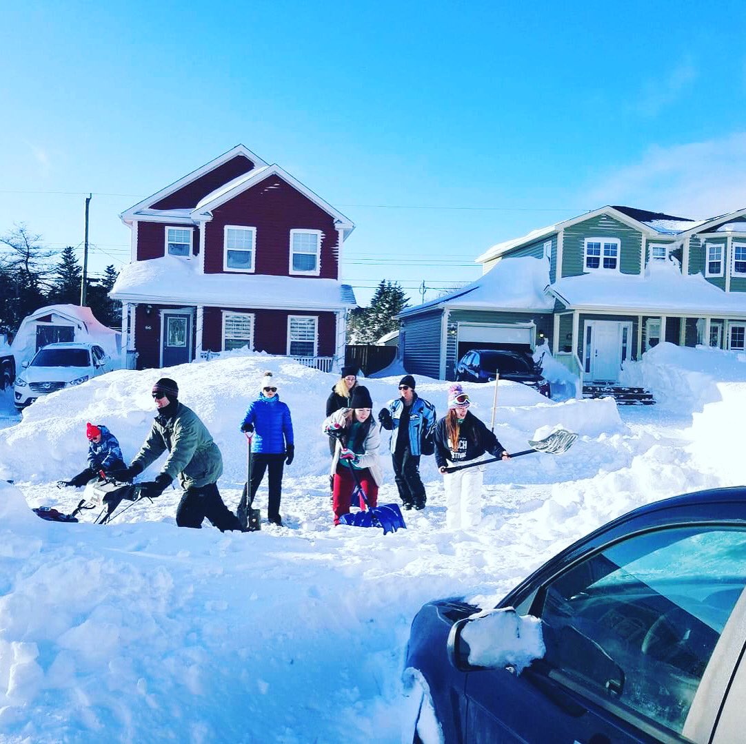 ☃️In a time of crisis, people all over our city came together to help those who lived nearby. They became #neighbours.
Keep that neighbourly feeling alive at the Neighbourhood Summit 2020, Feb 21/22 Find details and register now: eventbrite.ca/e/happy-city-s… #nlwx  #happycitizens