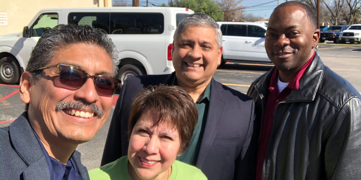EISDTechDir's tweet photo. It was an awesome Friday! Always an honor to work next to professionals like Ms. Niño, Mr. Chávez, and Mr. Williams! #EdgewoodProud #ServeAndSupport #DetailsMatter @DrH_OnTheEdge @EISDofSA https://t.co/K6esAJANGz