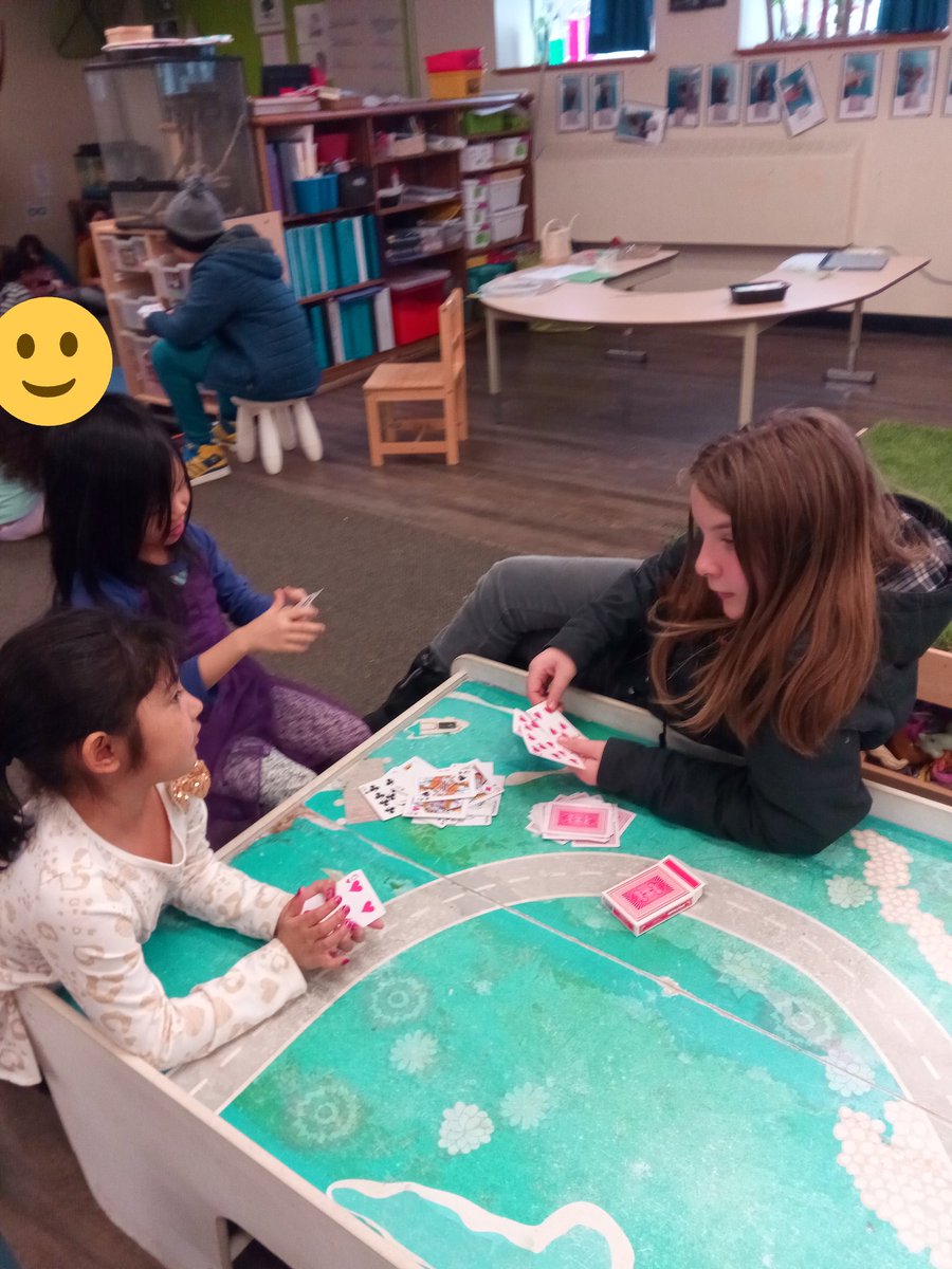 MrsMAlford's tweet photo. Today our Buddies from @MsEngelmann's class taught us how to play Go Fish https://t.co/cP6pawJrV9