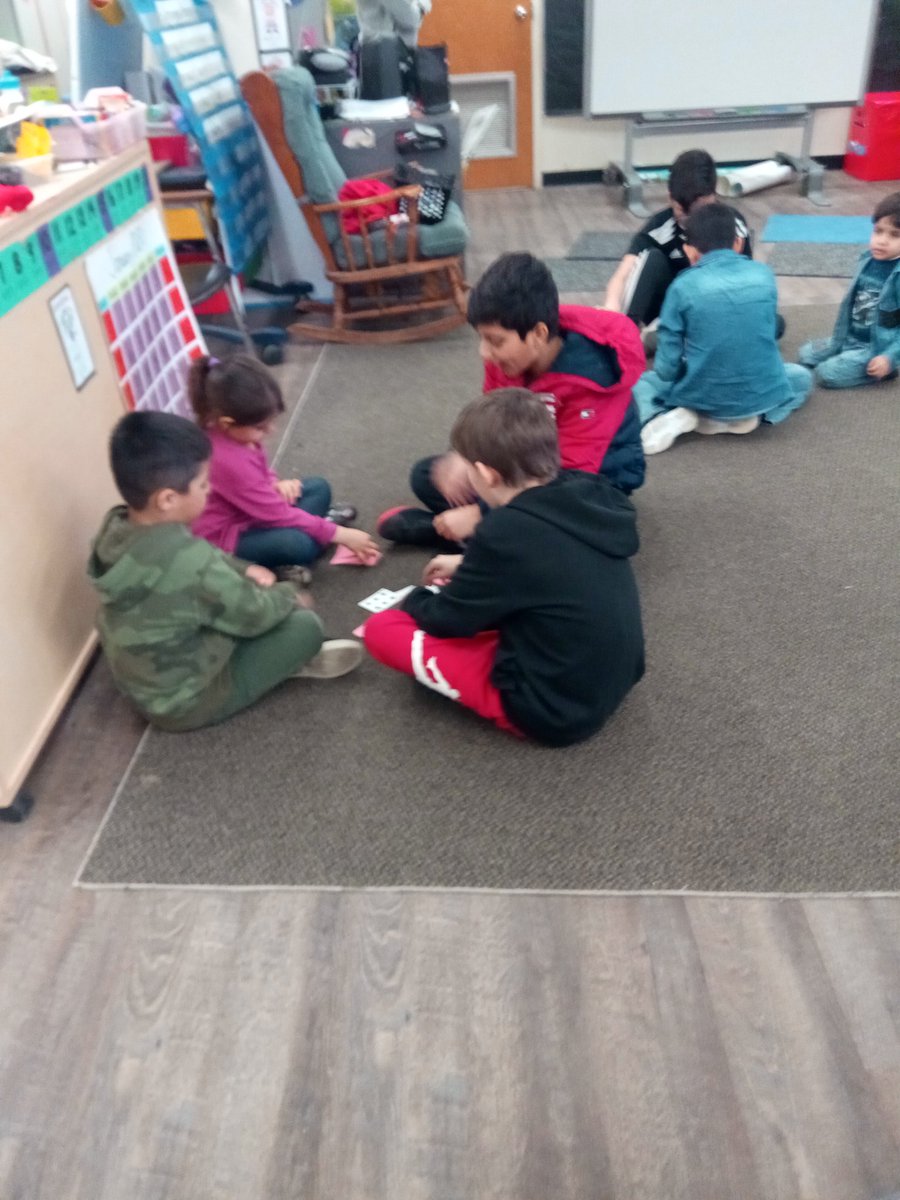 MrsMAlford's tweet photo. Today our Buddies from @MsEngelmann's class taught us how to play Go Fish https://t.co/cP6pawJrV9